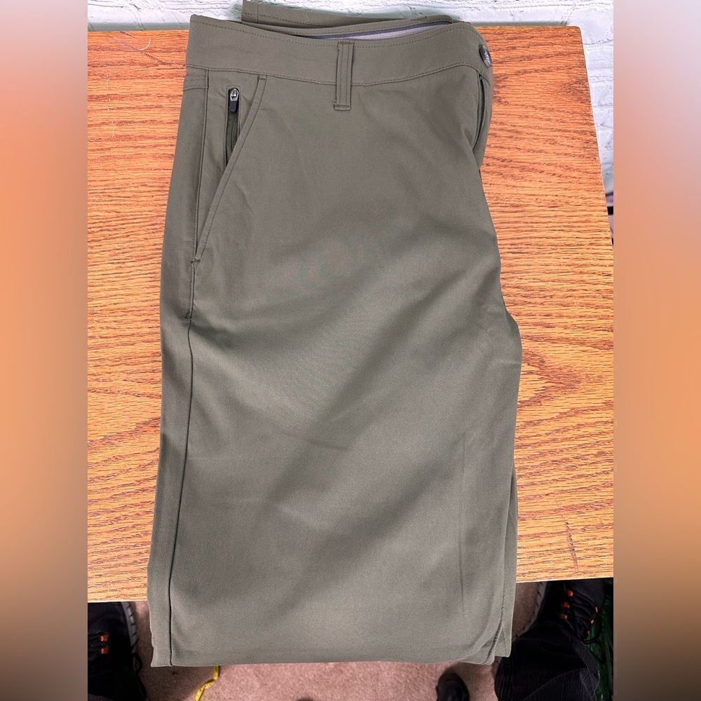 Weatherproof Vintage Pants.  - Picture 2 of 5